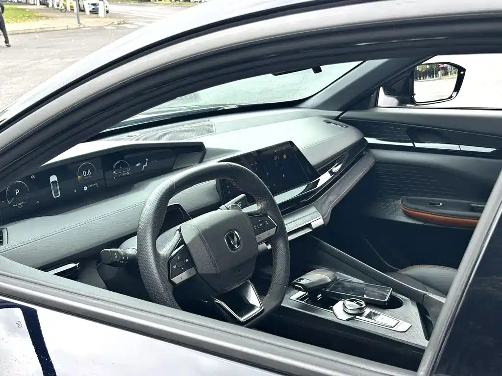 Changan UNI-V — миниатюра 5