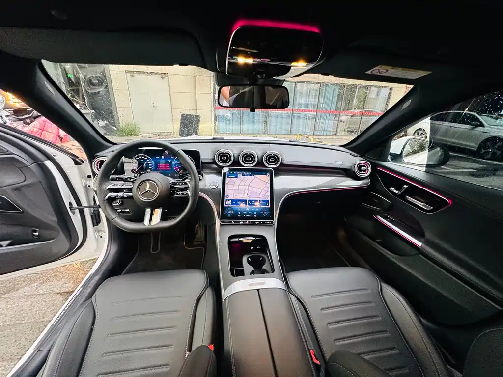 Mercedes-Benz C-Class — миниатюра 5