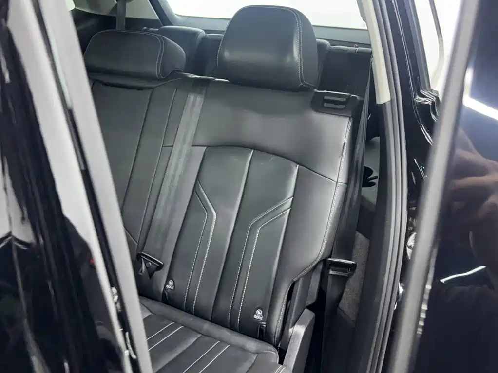 Audi Q6 — миниатюра 16