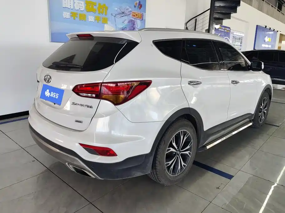 Hyundai Santa Fe — миниатюра 3