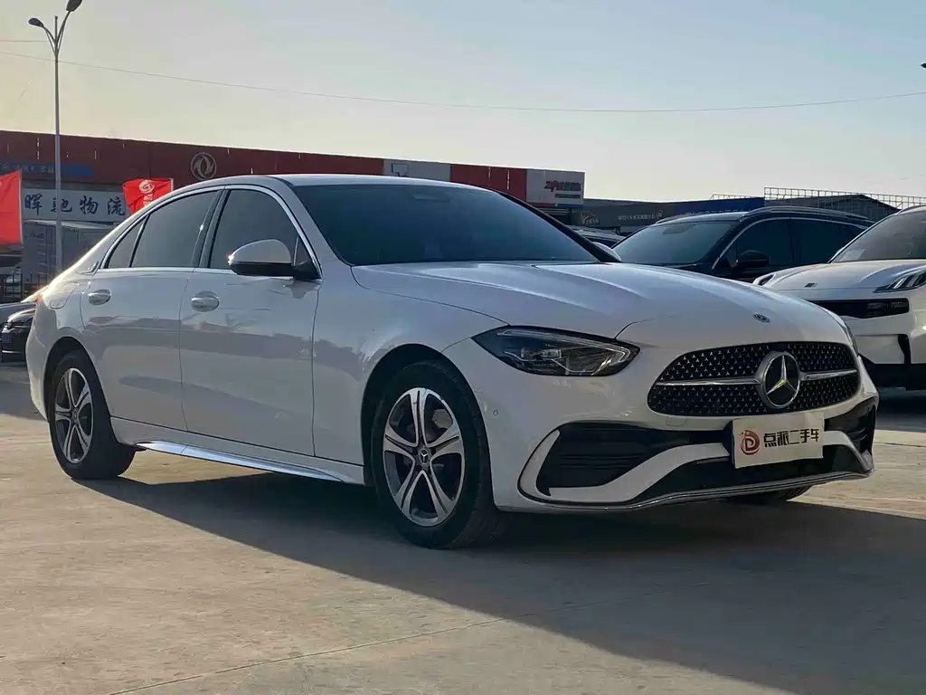 Mercedes-Benz C-Class — миниатюра 3