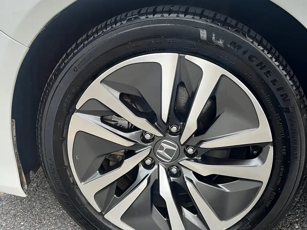Honda Accord — миниатюра 17