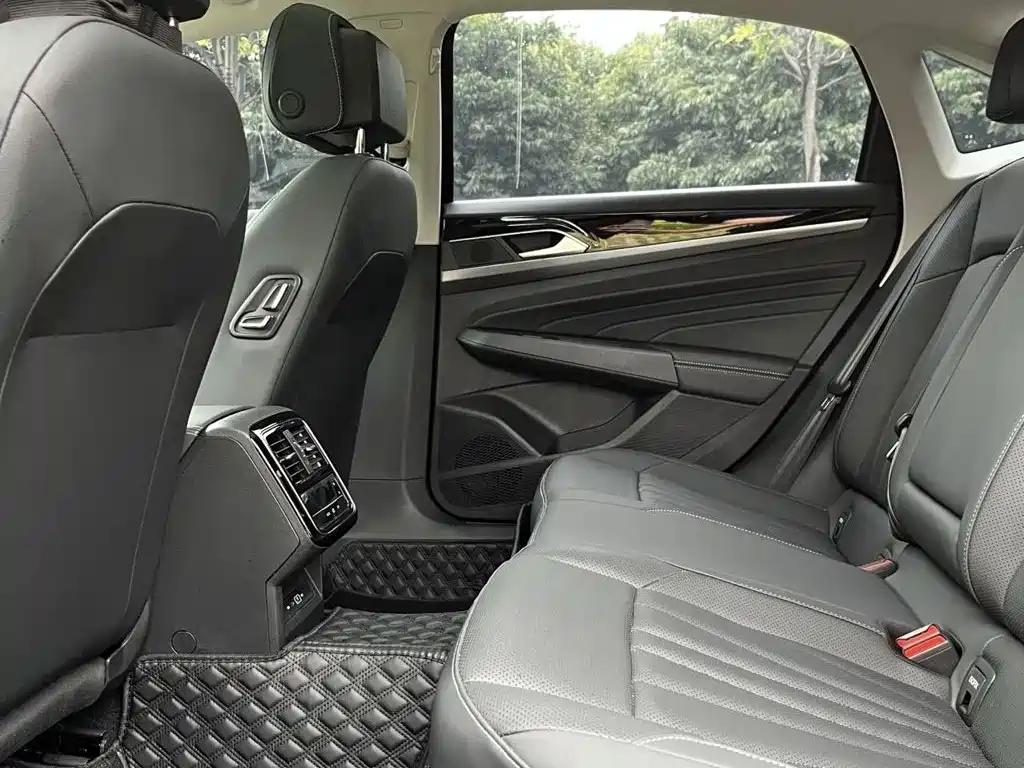 Volkswagen Passat — миниатюра 5