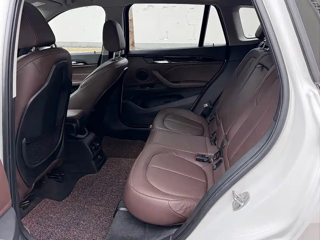 BMW X1 — миниатюра 4