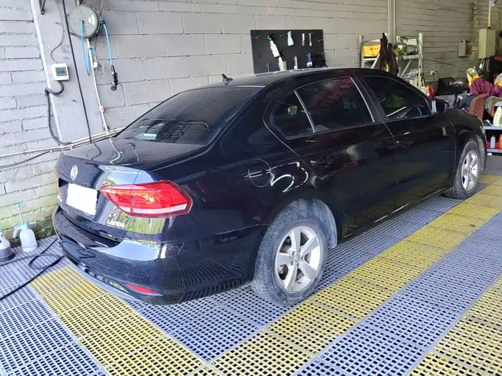 Volkswagen Lavida — миниатюра 7