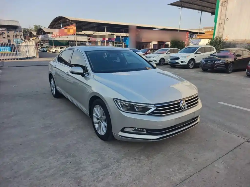 Volkswagen Magotan — миниатюра 4