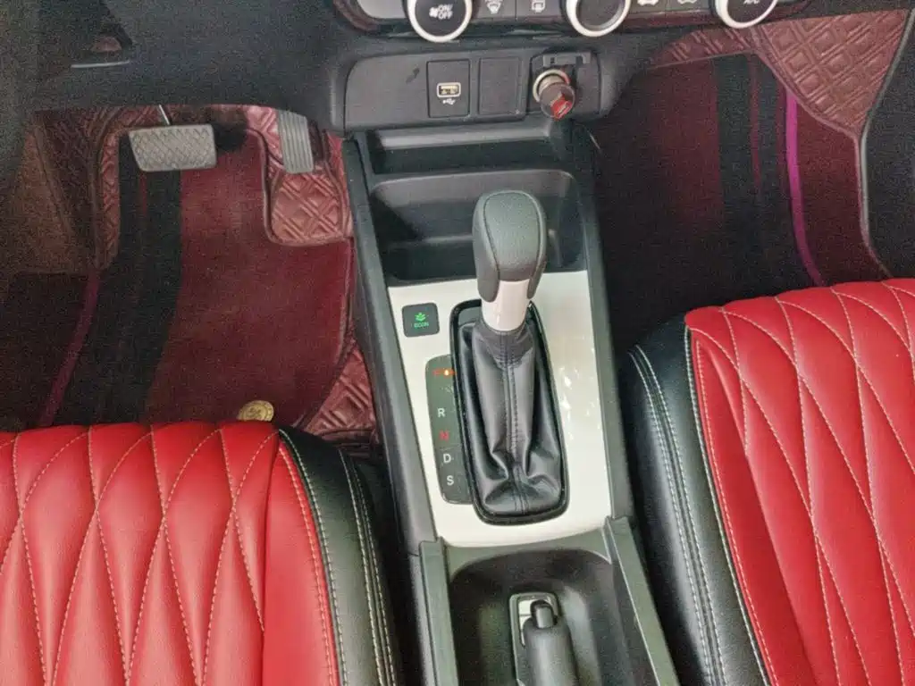 Honda Fit — миниатюра 14