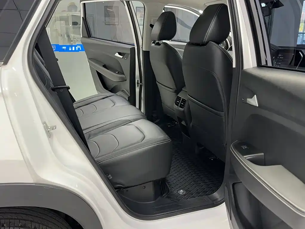 Baojun 530 — миниатюра 2