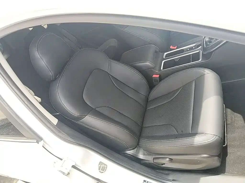 Haval M6 — миниатюра 25