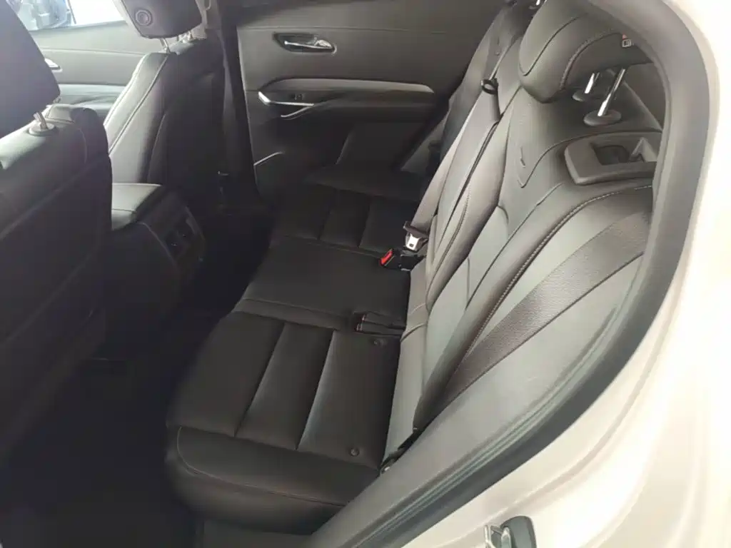 Cadillac XT4 — миниатюра 17