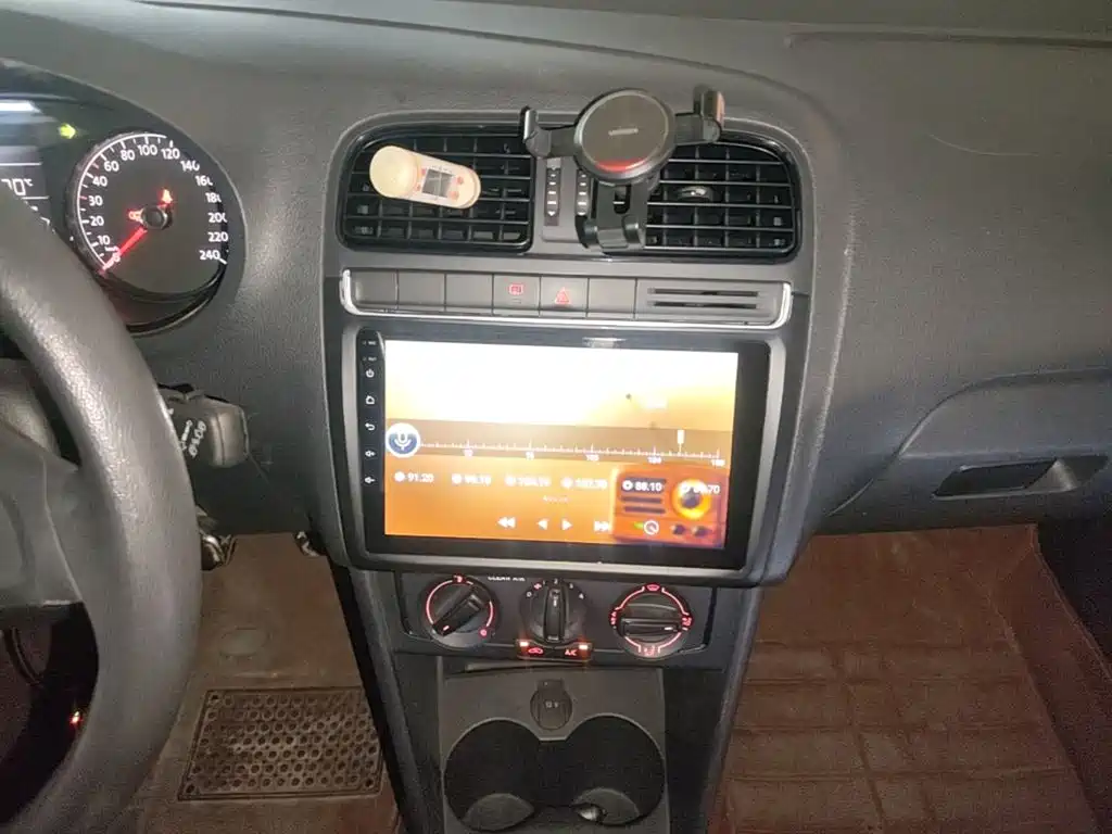 Volkswagen Polo — миниатюра 13