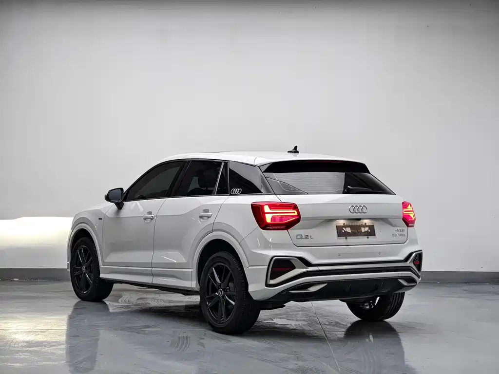 Audi Q2L — миниатюра 4