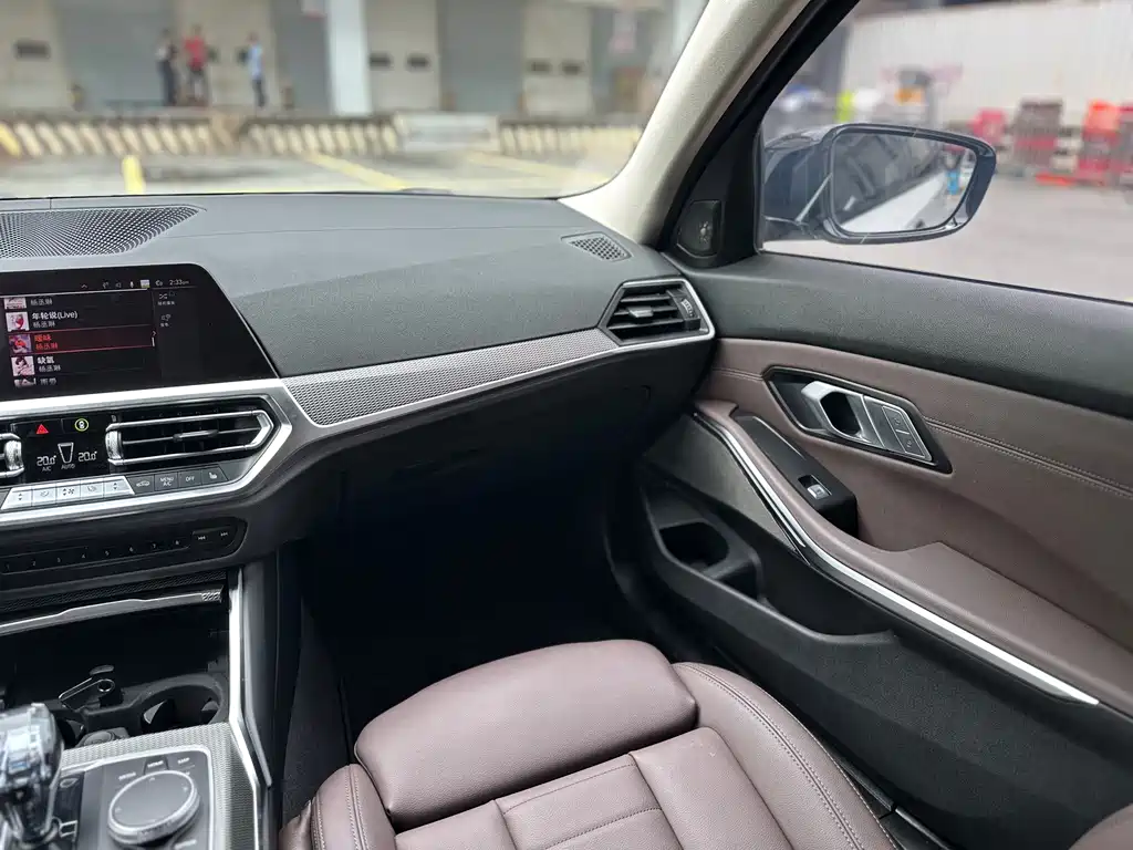 BMW 3 Series — миниатюра 14