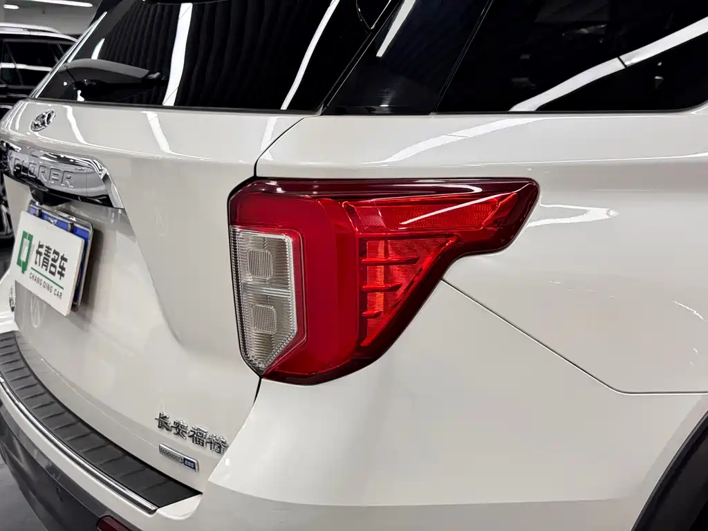 Ford Explorer — миниатюра 14