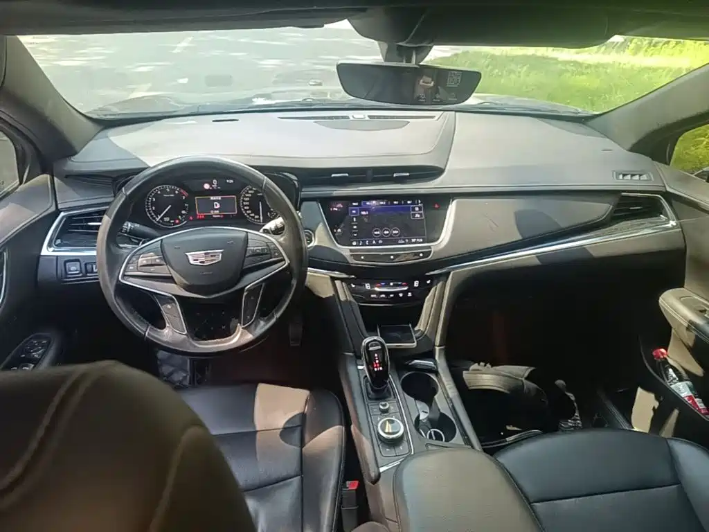 Cadillac XT5 — миниатюра 10
