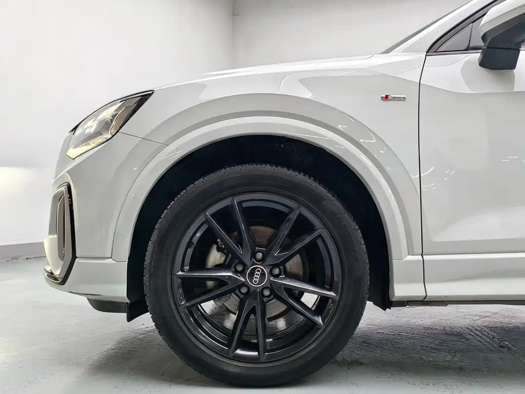 Audi Q2L — миниатюра 7