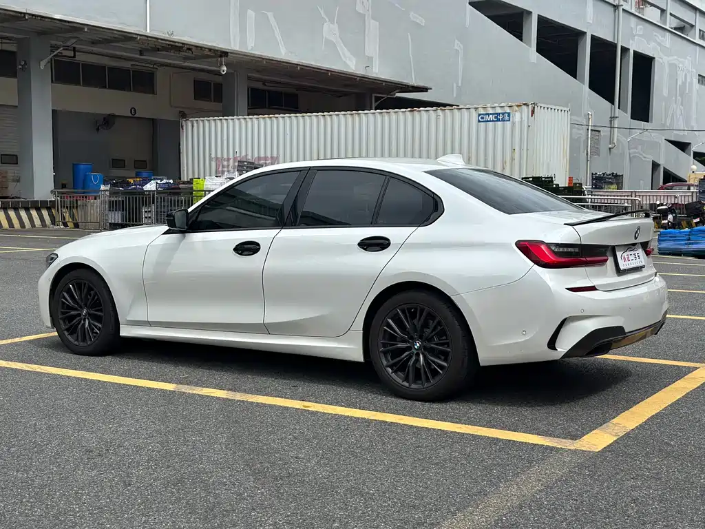 BMW 3 Series — миниатюра 16