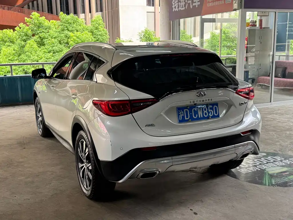 Infiniti QX30 — миниатюра 8