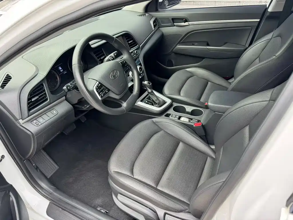 Hyundai Elantra 2020 1.5L CVT Elite