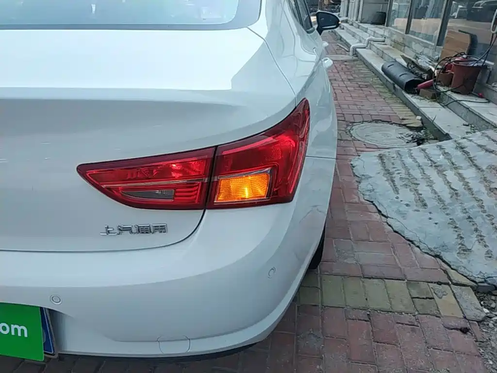 Buick Verano — миниатюра 8