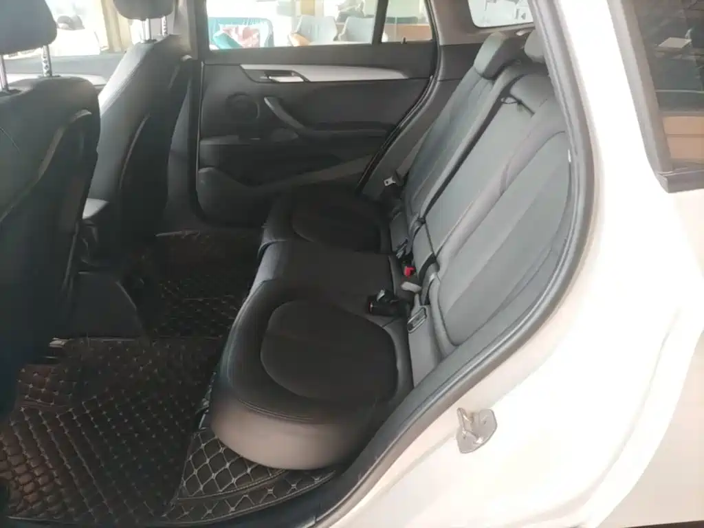 BMW X1 — миниатюра 17