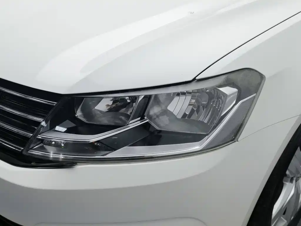 Volkswagen Lavida — миниатюра 7