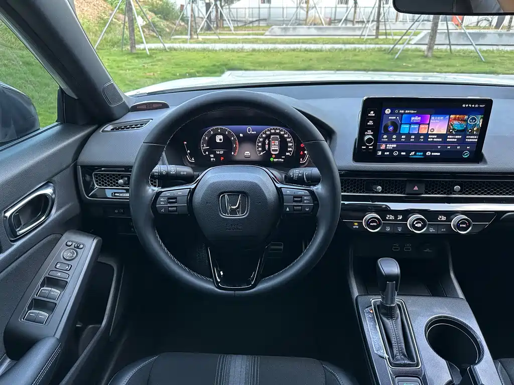Honda Civic — миниатюра 10