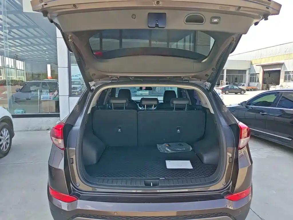 Hyundai Tucson — миниатюра 19