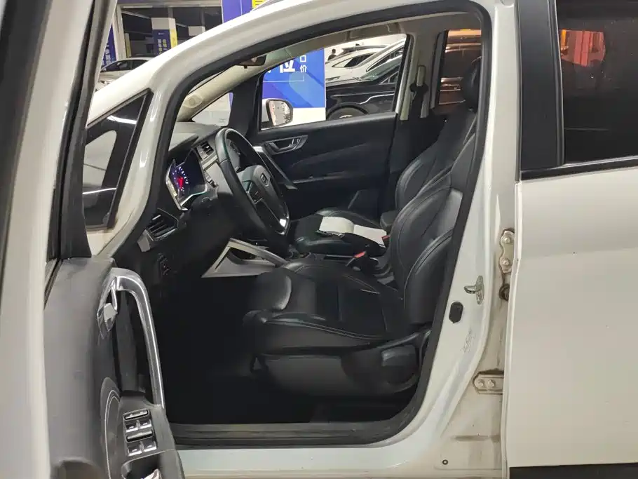 Geely Vision X3 — миниатюра 9