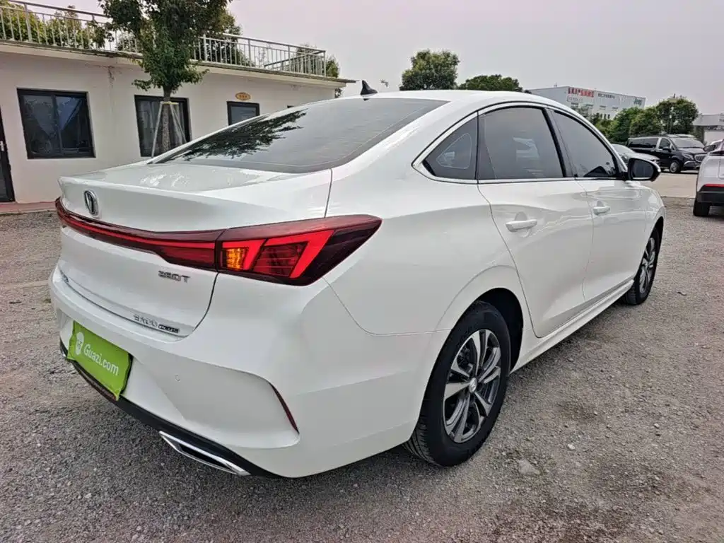 Changan Eado 2023 Enjoy PLUS NE 1.4T GDI DCT Luxury