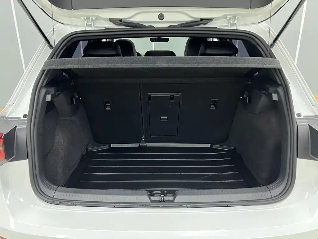Volkswagen Golf — миниатюра 14
