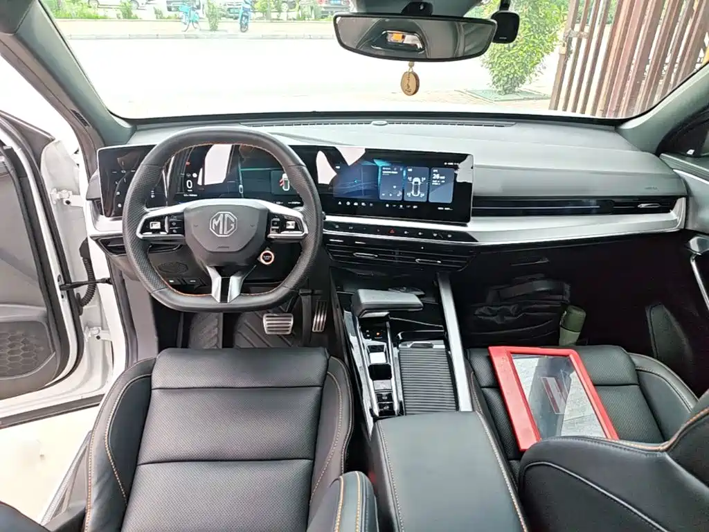 MG MG ONE — миниатюра 10