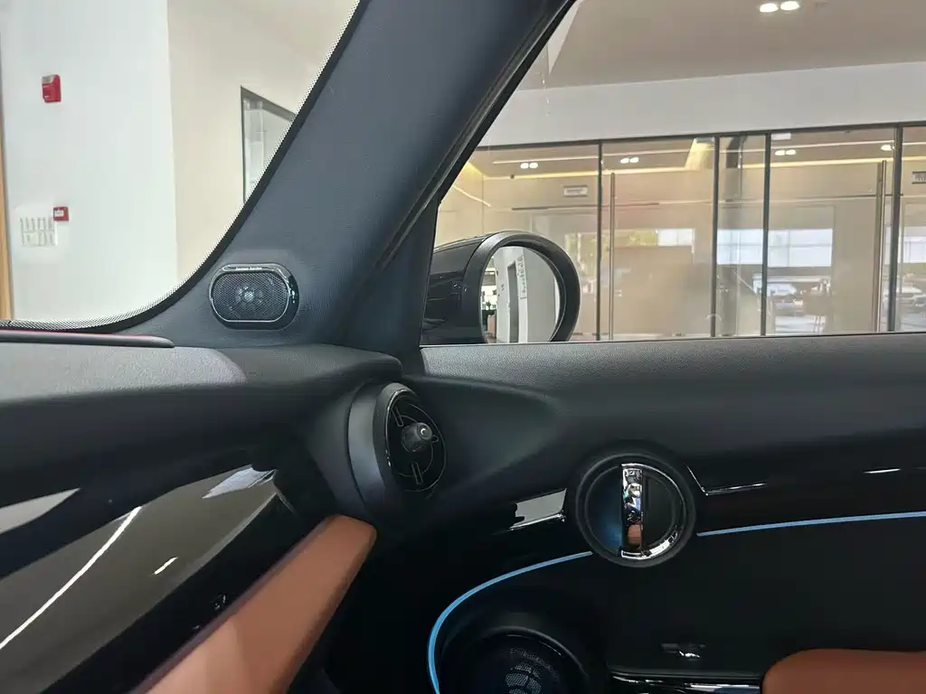 MINI Mini — миниатюра 8