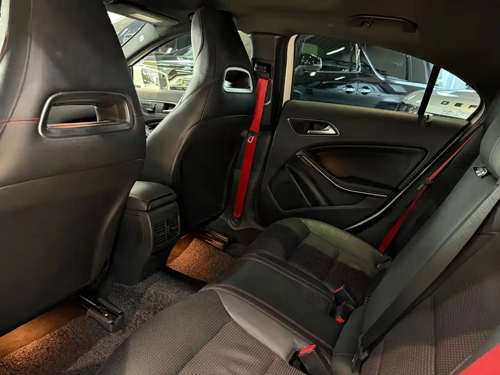 Mercedes-Benz A-Class (Import) — миниатюра 11