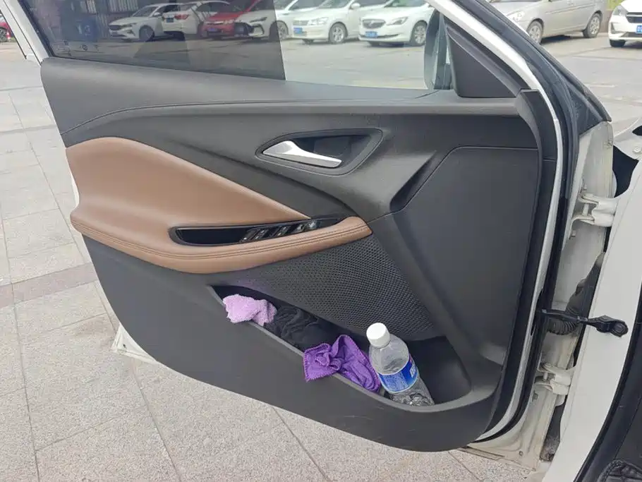 Buick Verano — миниатюра 7