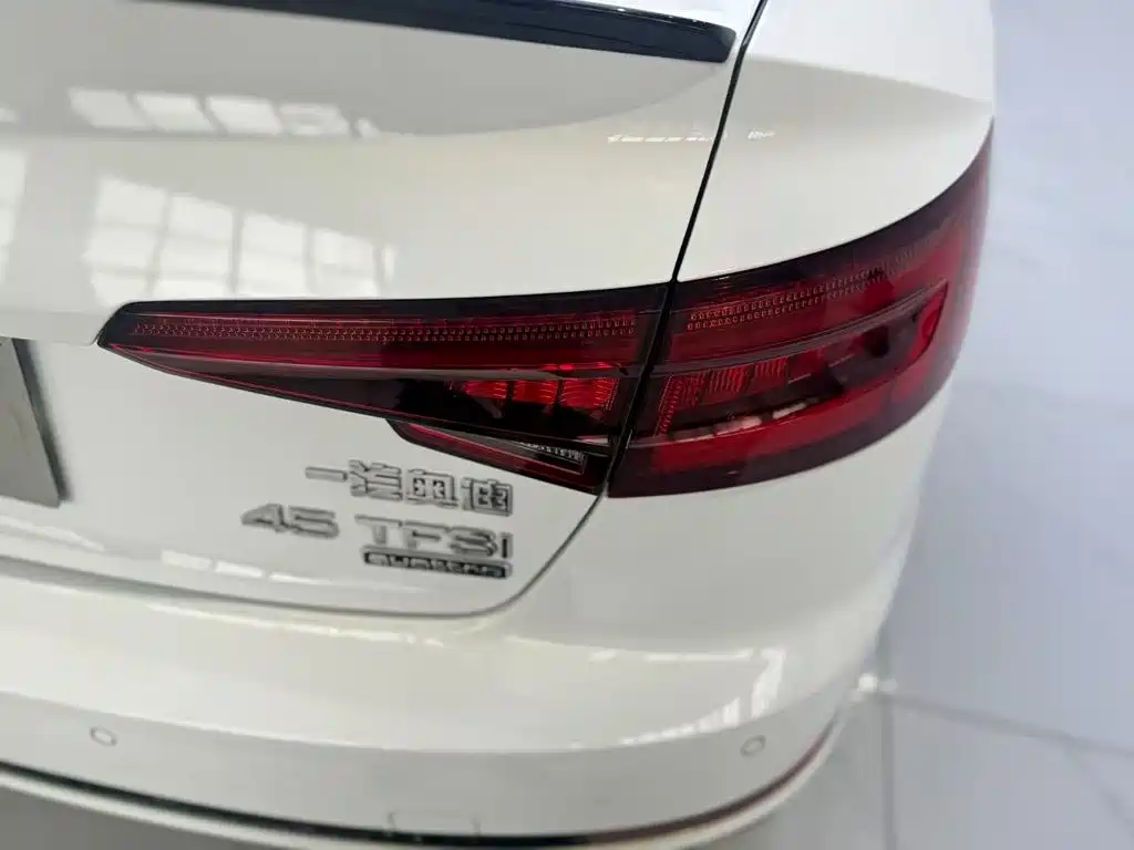 Audi A4L — миниатюра 18