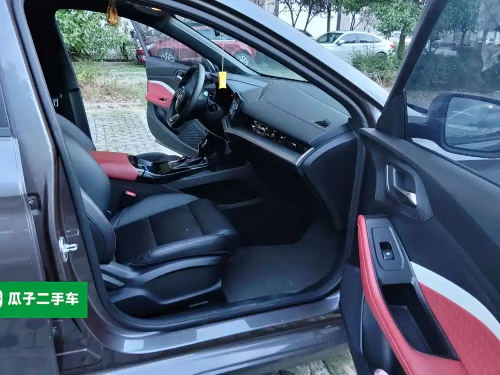 MG MG5 — миниатюра 21
