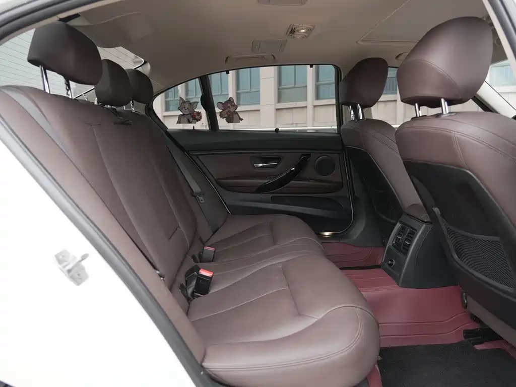 BMW 3 Series — миниатюра 17