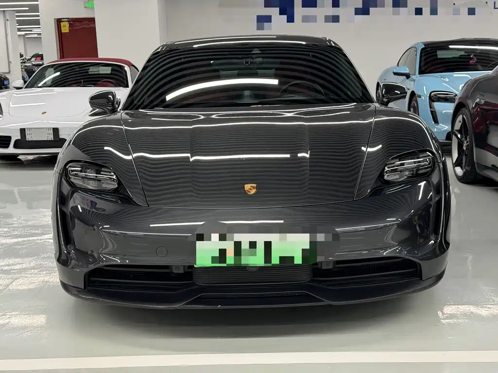 Porsche Taycan — миниатюра 3