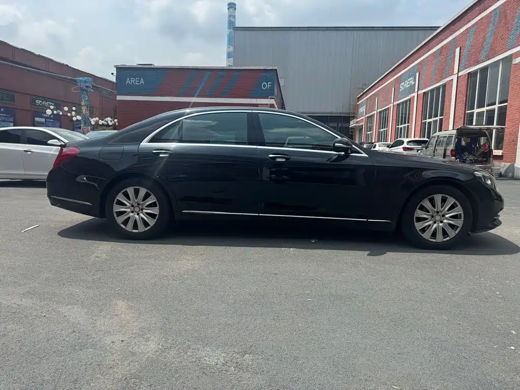 Mercedes-Benz S-Class — миниатюра 6