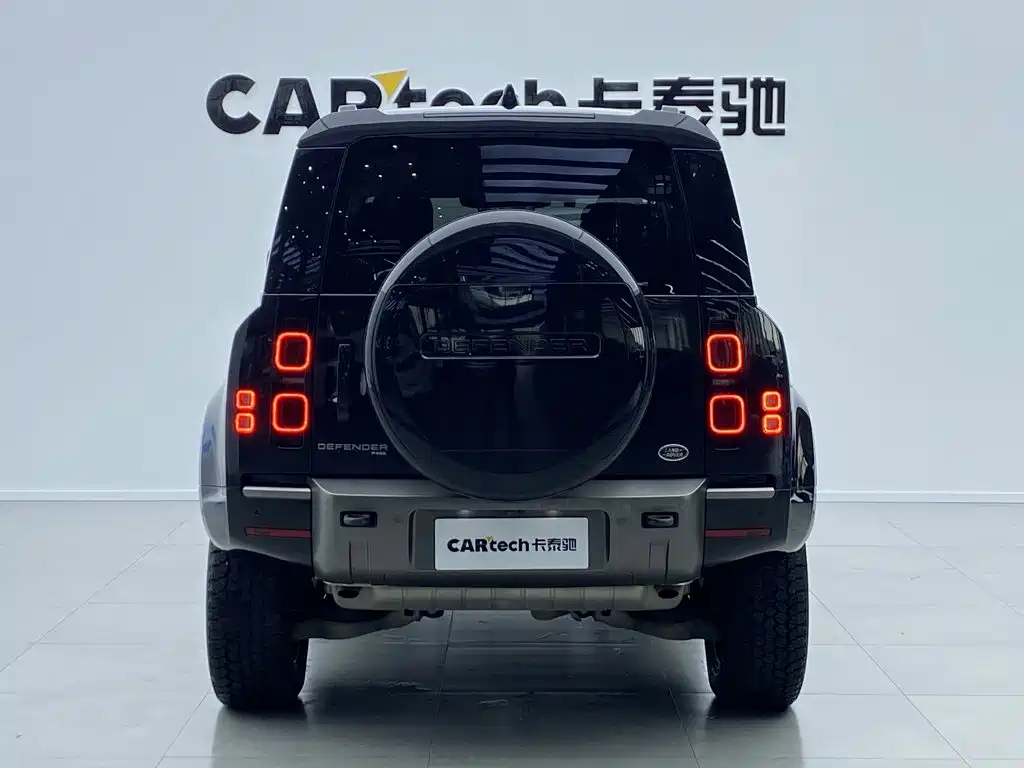 Land Rover Defender — миниатюра 4