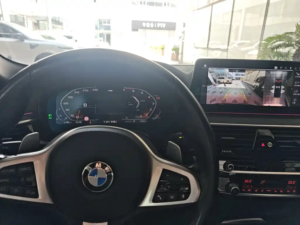 BMW 5 Series — миниатюра 15