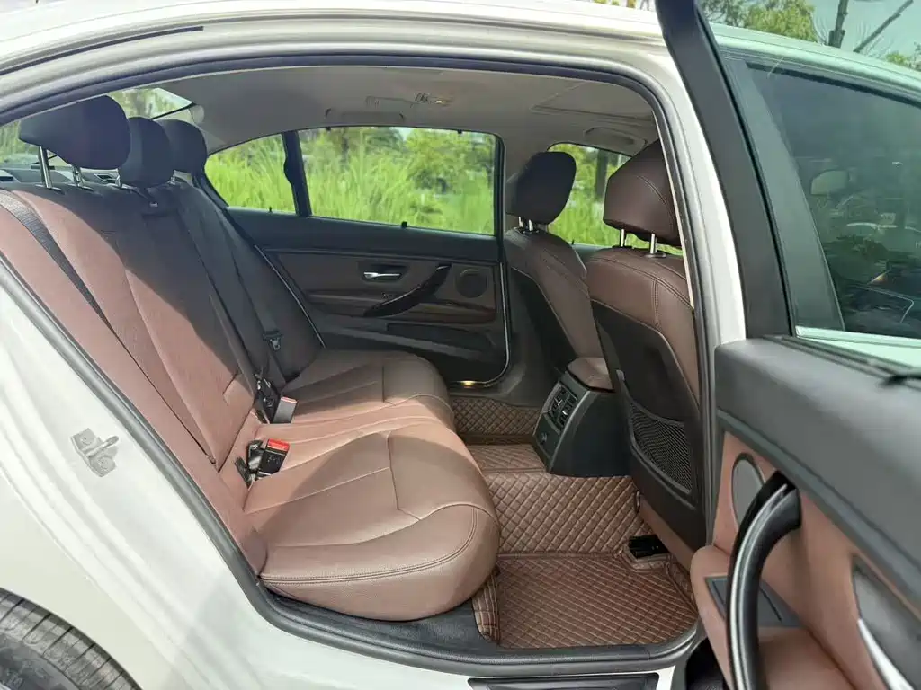 BMW 3 Series — миниатюра 11