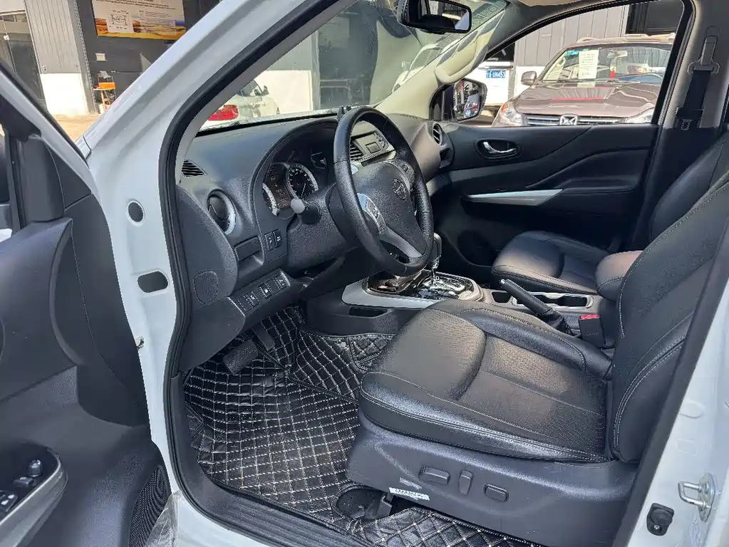 Nissan Terra — миниатюра 4