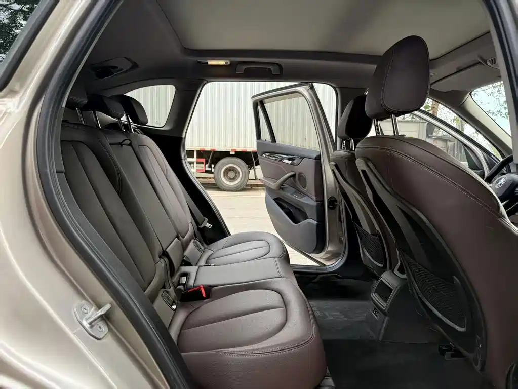 BMW X1 — миниатюра 7