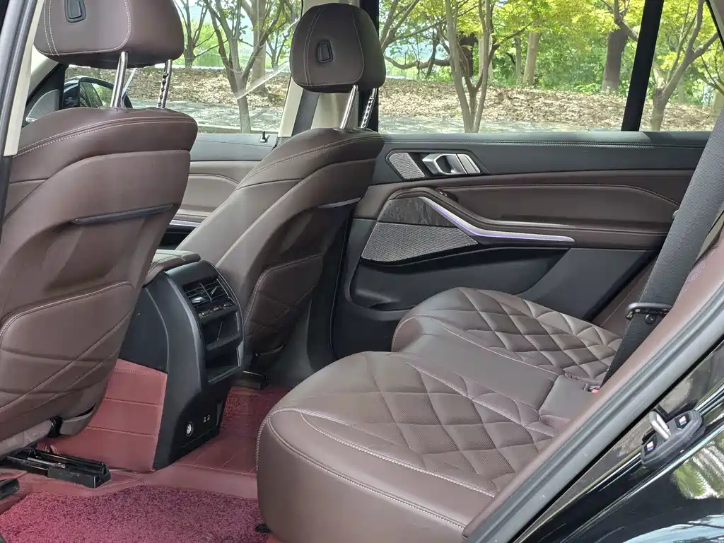 BMW X5 2022 xDrive 30Li Premium M Sport
