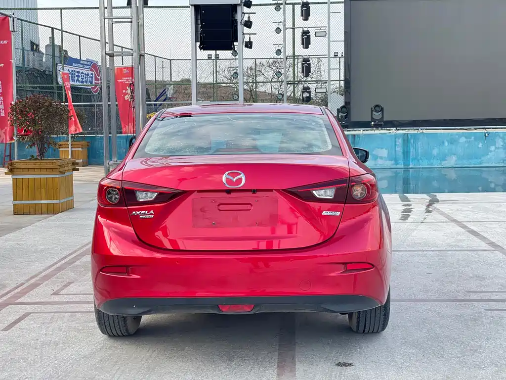 MAZDA 3 ANGKESAILA