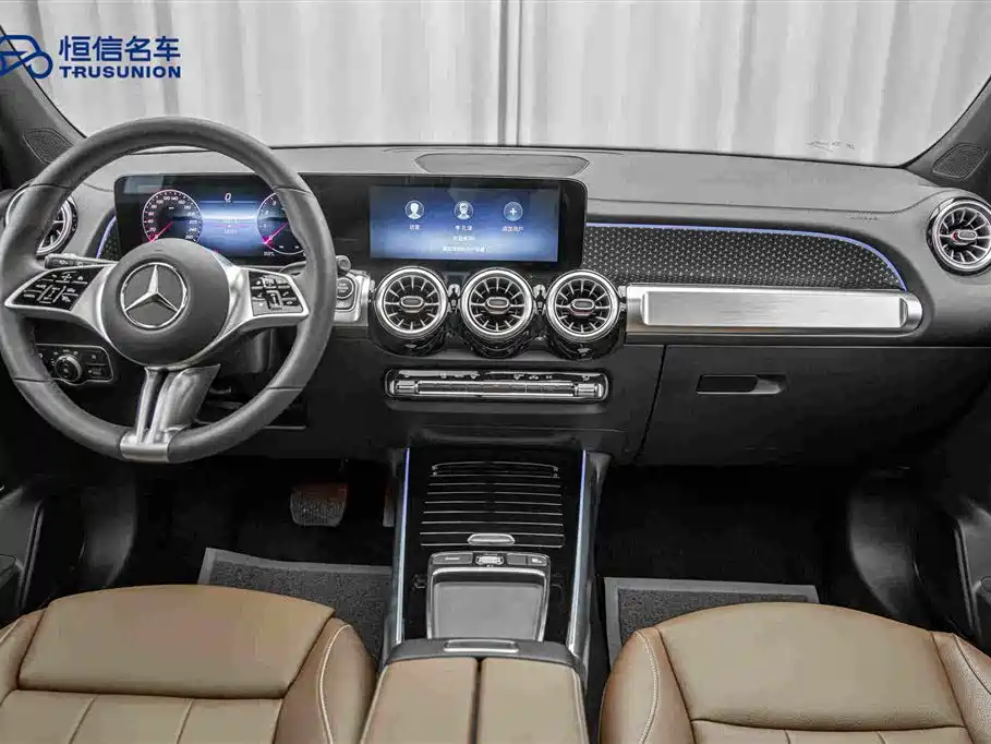 Mercedes-Benz GLB — миниатюра 13