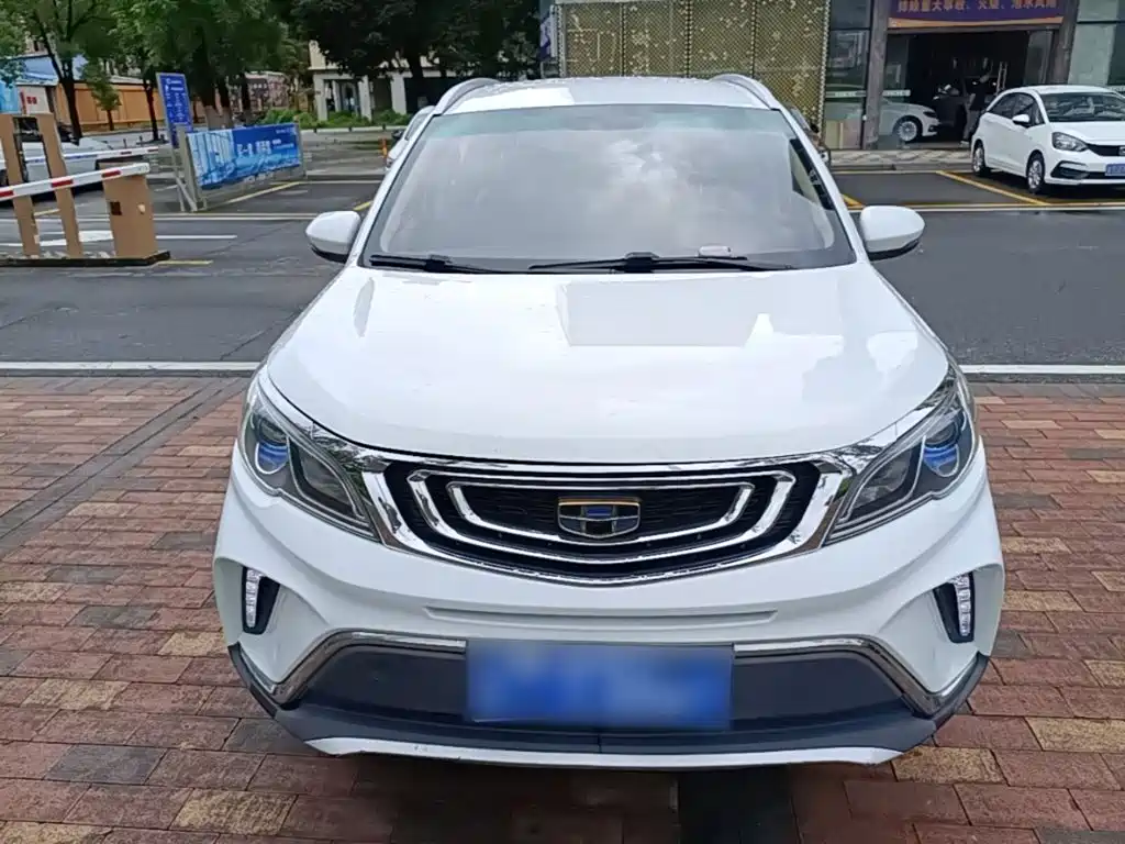 Geely Vision X3 — миниатюра 3