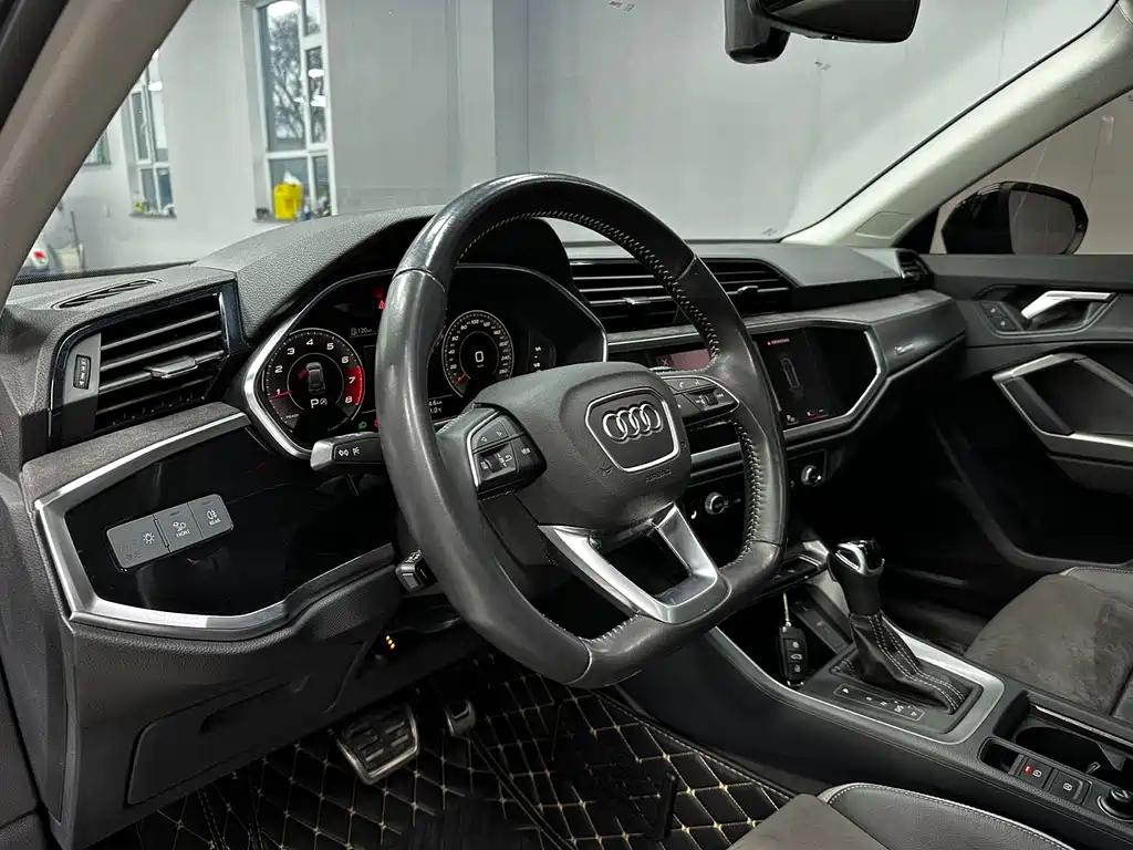 Audi Q3 — миниатюра 13